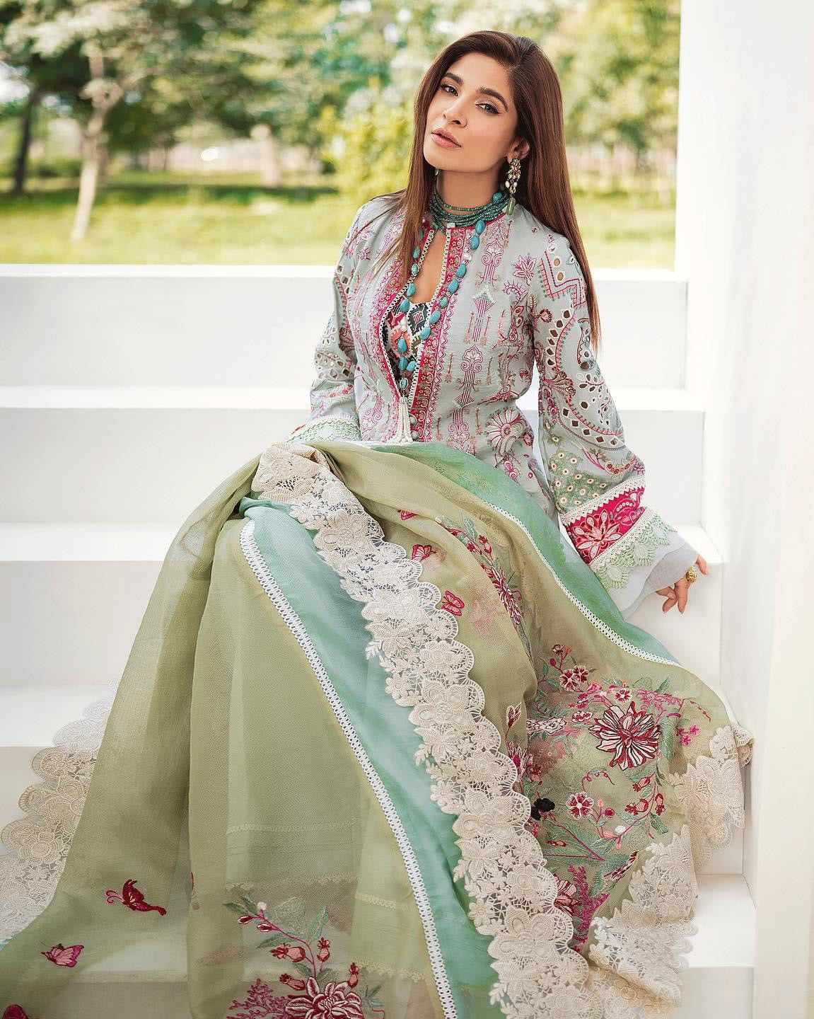 Why Online Shopping for Pakistani & Indian Dresses is the Smart Choice
