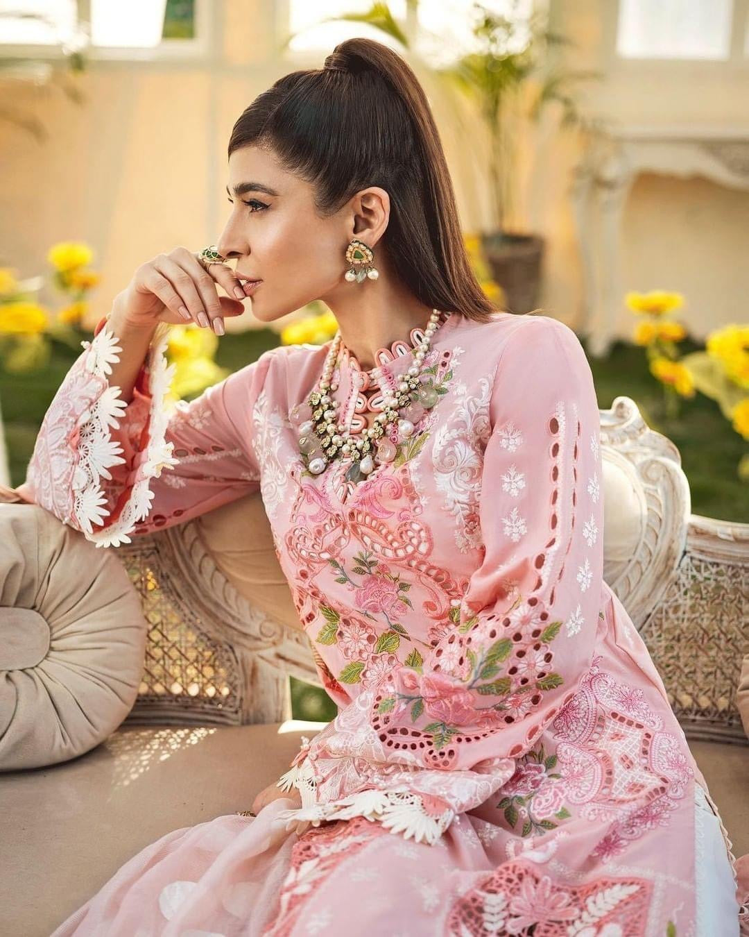 Top Pakistani & Indian Fashion Trends for This Season