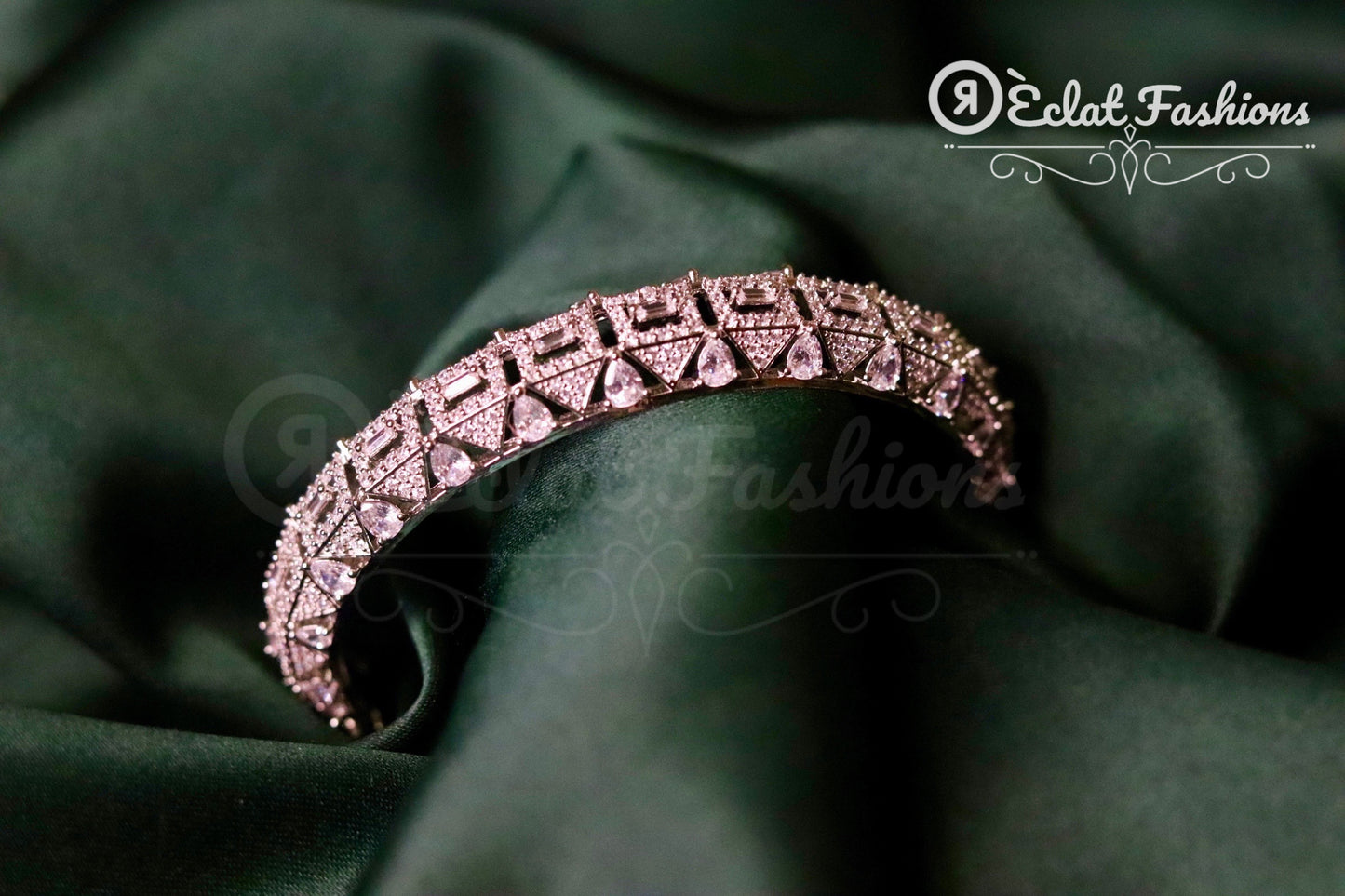 Dazzling silver Nora bangle