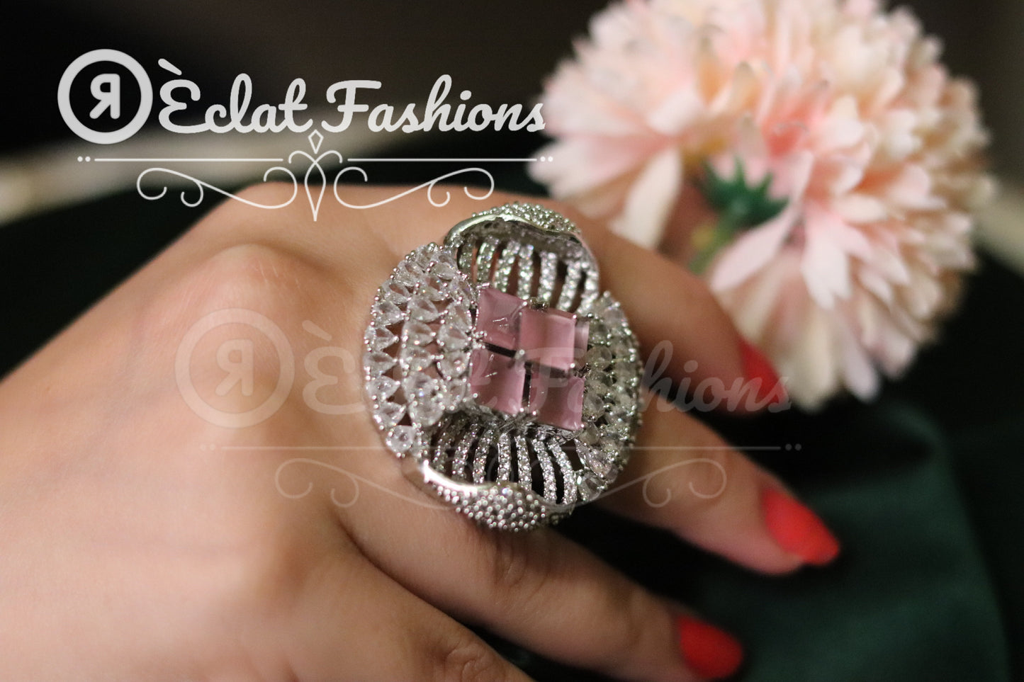 Peora Majestic Ring