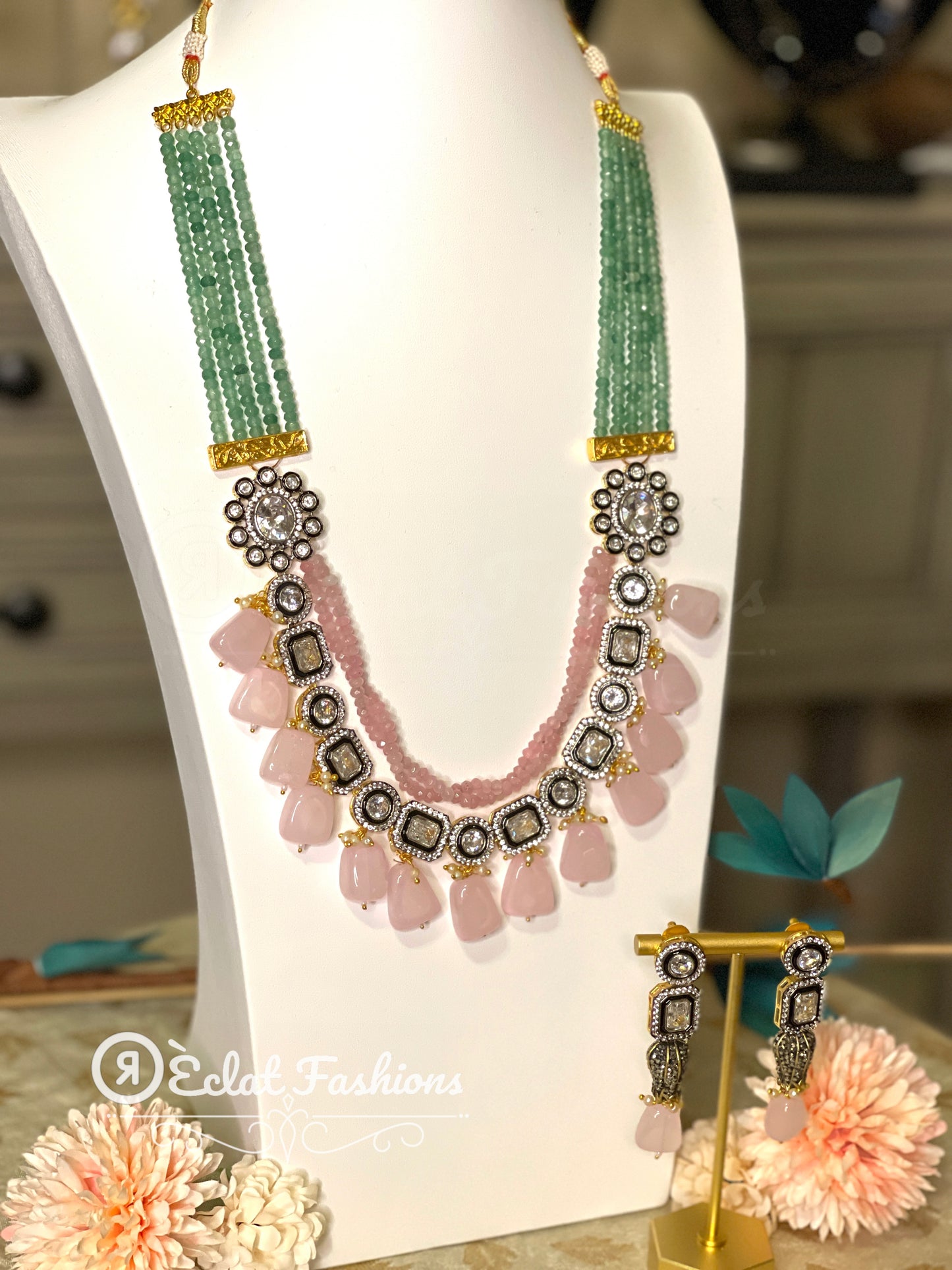 Saanj Mala set