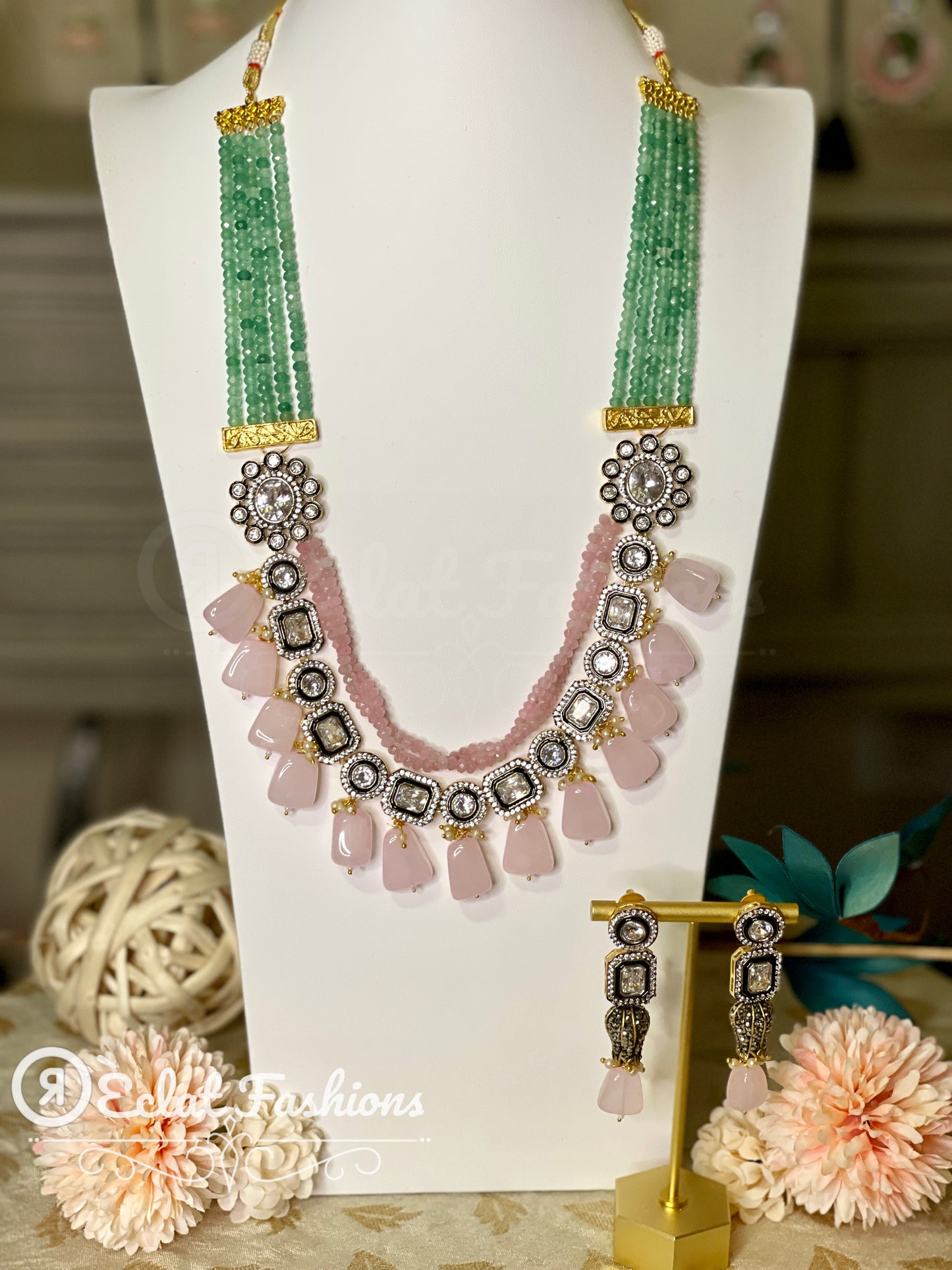 Saanj Mala set